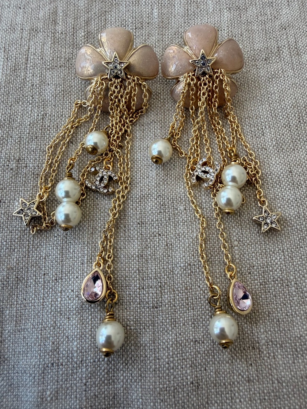 Chanel Pearl & Crystals Pendant Earrings 🌸✨ - Picture 11 of 12